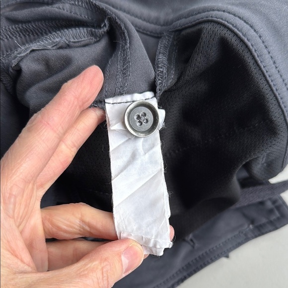 Prana Dark Gray Halle Bermuda Shorts Hiking Biking Outdoors - Picture 15 of 16